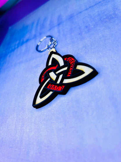 Celtic Heart Infinity Keyring with personalized engraving on wooden keepsake.